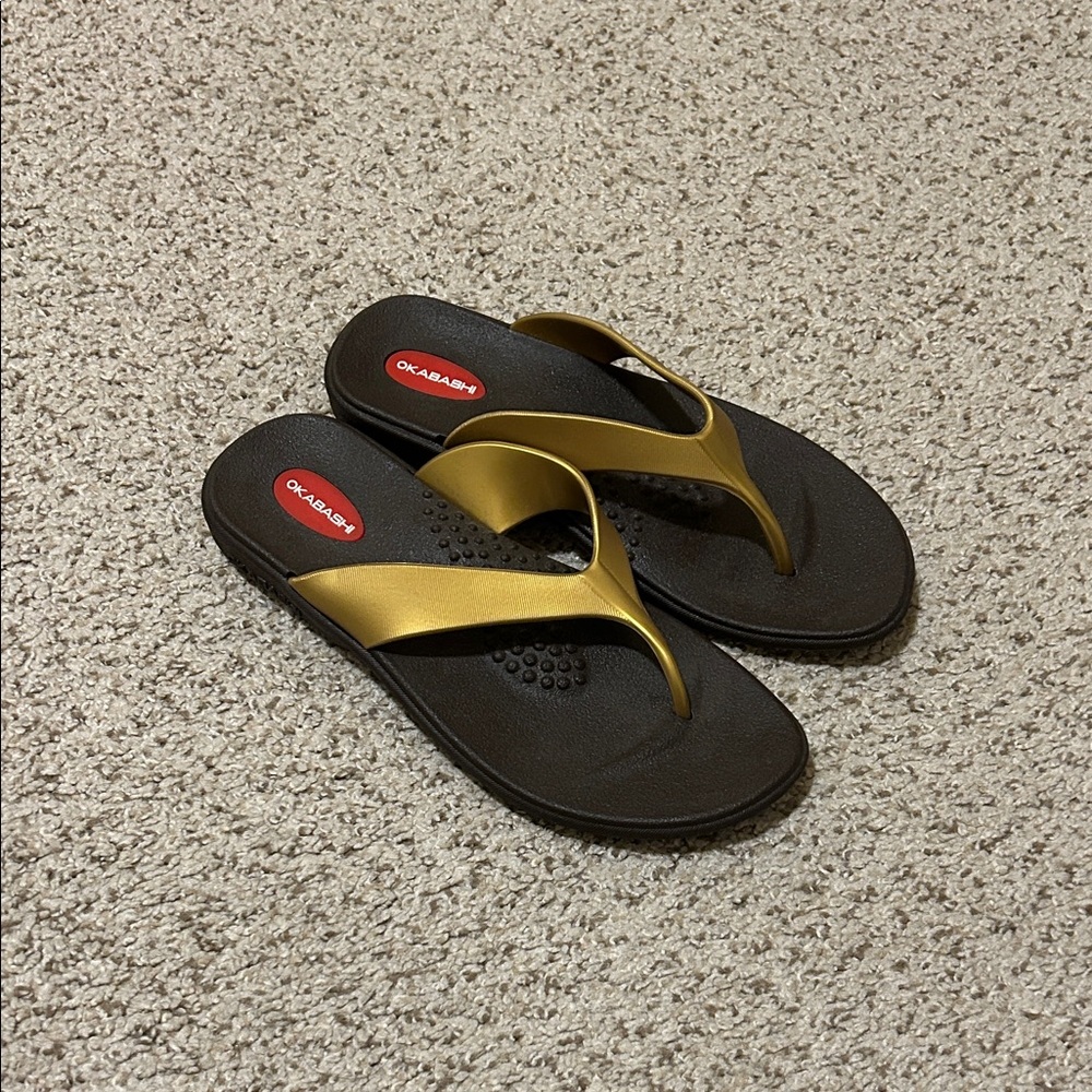 NEVER WORN Okabashi Gold and Brown Sandals